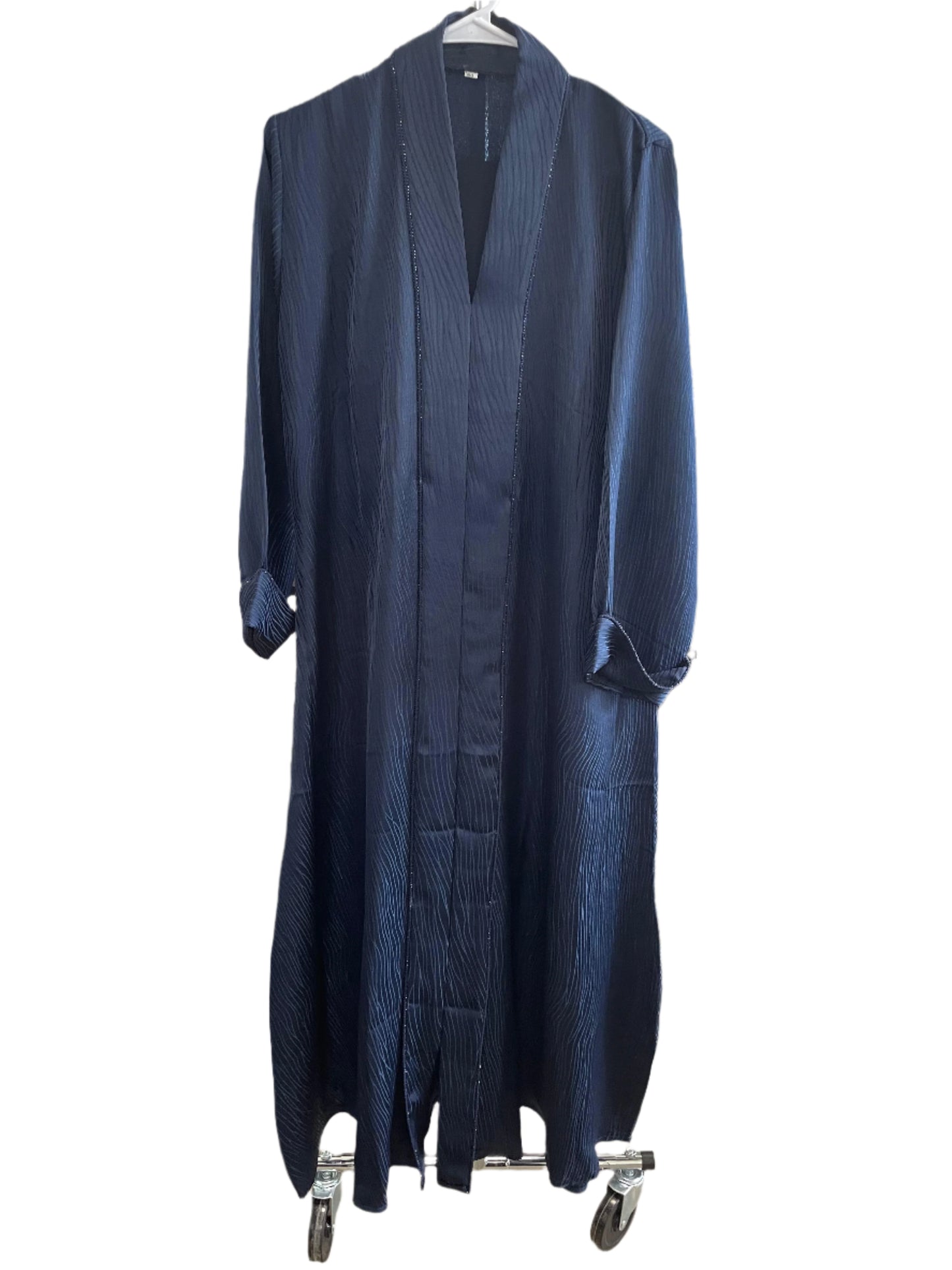 Comfortable Closed Avaya with Sequin Design